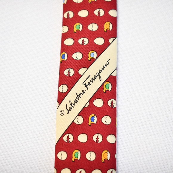 Ferragamo | Chicken/egg print tie - Picture 4 of 5